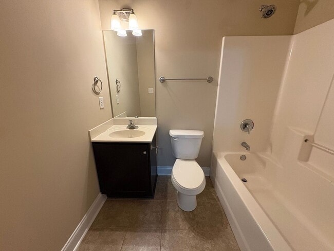 Building Photo - PRE-LEASING FOR AUGUST 6TH, 2026!