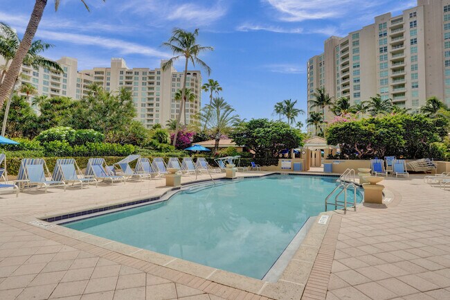 Building Photo - 3740 S Ocean Blvd