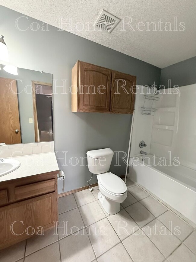 Building Photo - Midtown