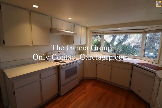 Building Photo - 1493 SW 66th Ave