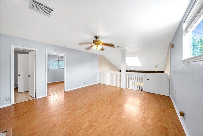 Building Photo - 13014 Skymeadow Dr