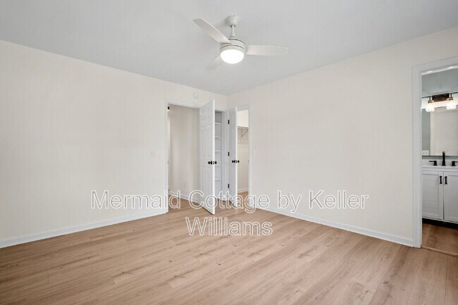 Building Photo - 7 Grandiflora Ln