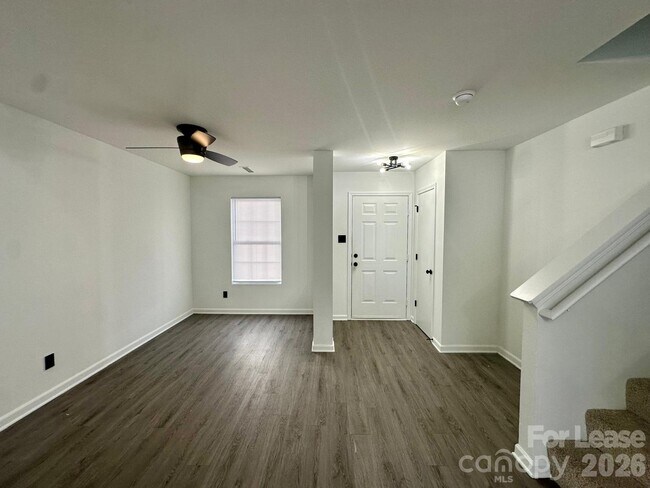 Building Photo - 340 Zander Woods Ct