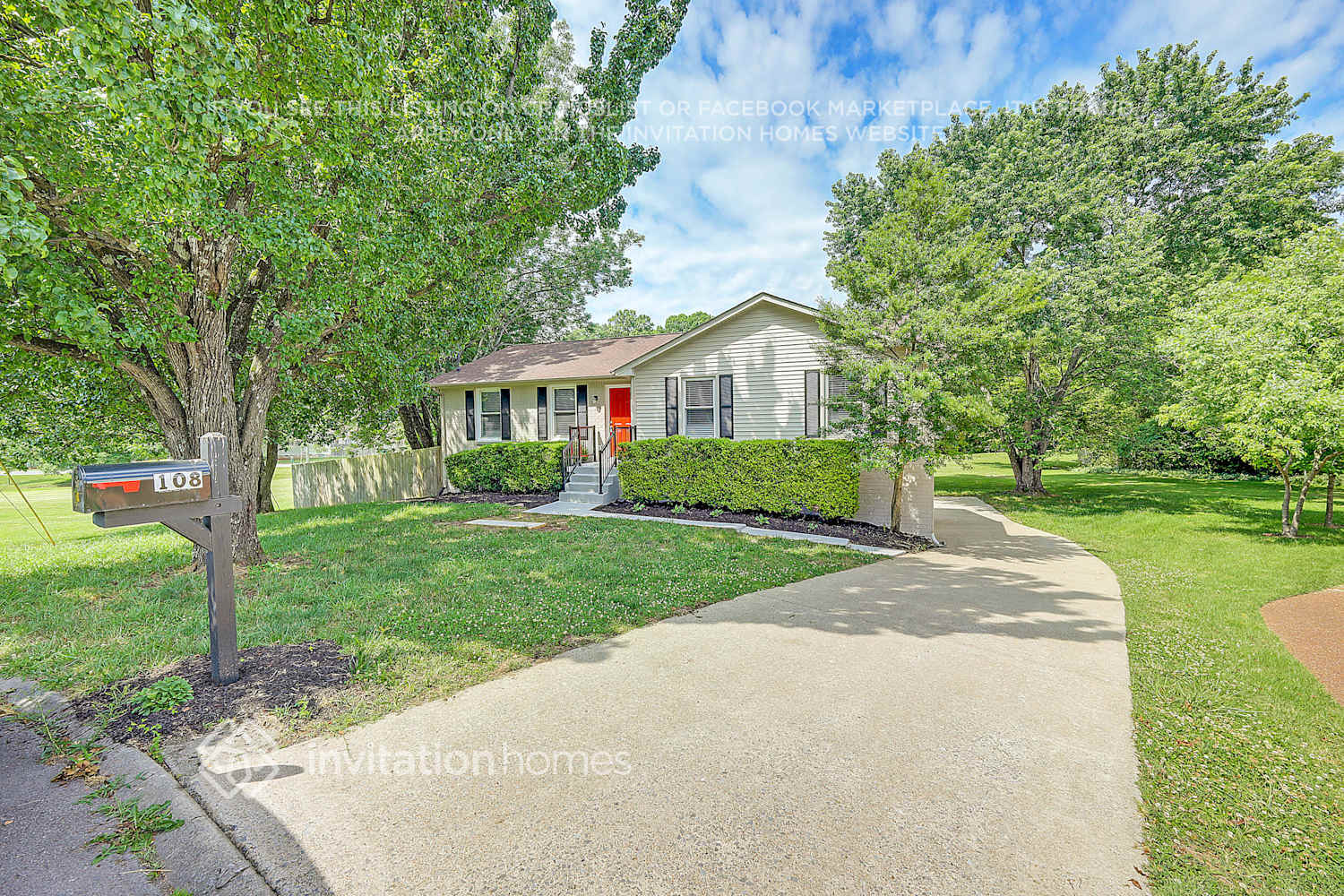 Building Photo - 108 Redondo Ct S