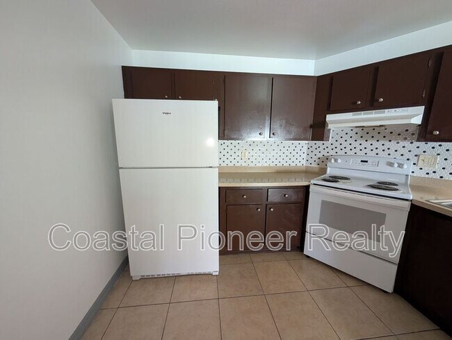 Building Photo - 1331 Coolridge Dr