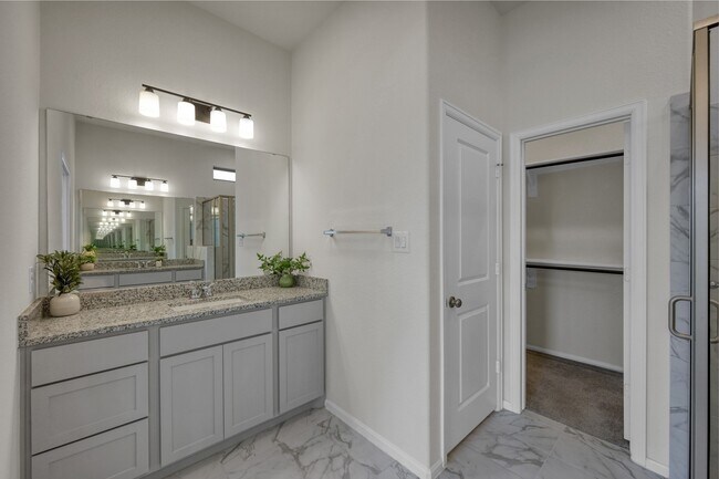 Building Photo - 17446 Vino Vines Ln