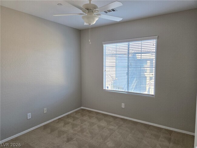 Building Photo - 6868 Sky Pointe Dr