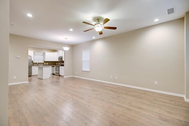 Building Photo - 95 Plumlee Dr