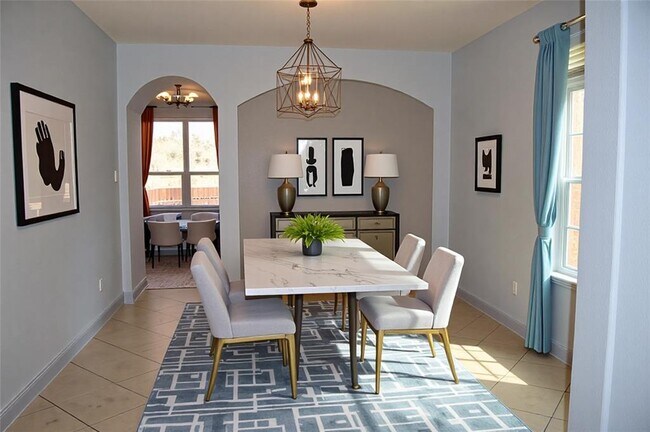 Building Photo - 333 Spanish Mustang Dr