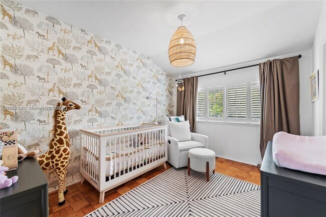 Building Photo - 5621 Alton Rd