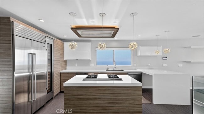 Building Photo - 855 Santa Ana St