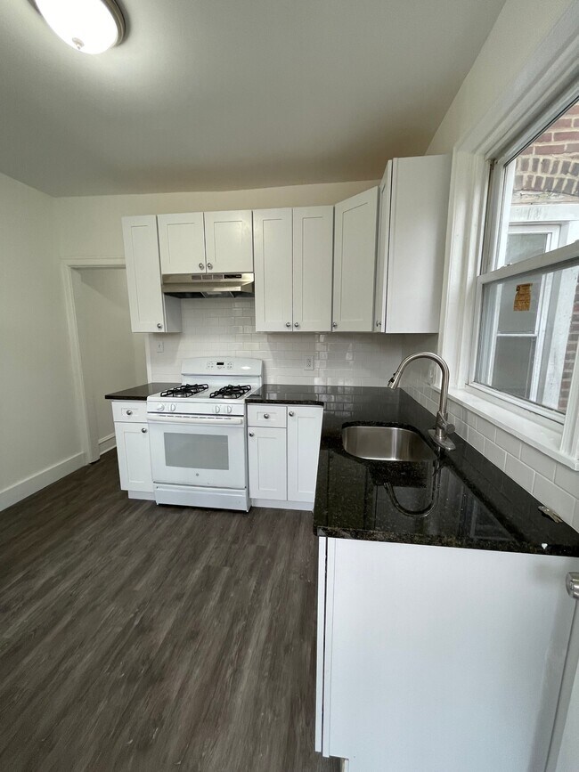 Building Photo - 5322 Wingohocking Terrace