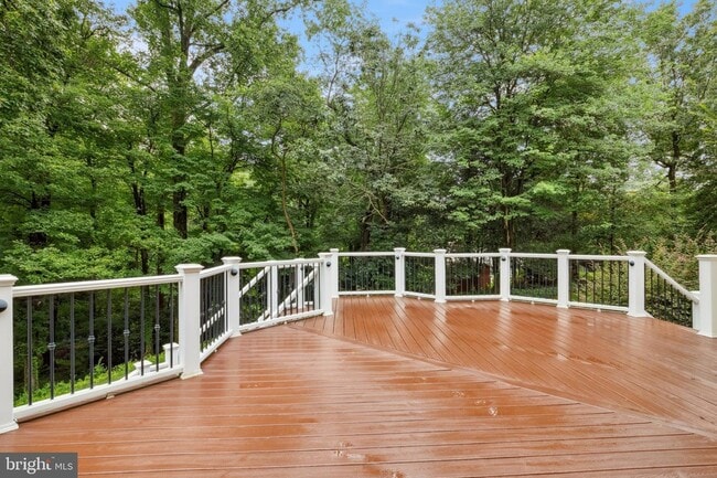 Building Photo - 4427 Brookside Dr