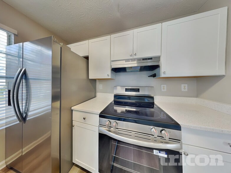 Building Photo - 6591 Anson Ct