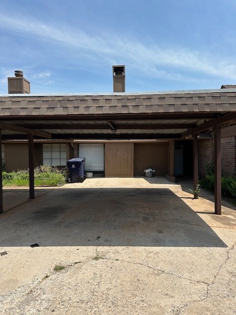 Building Photo - 6412 Lyrewood Ter