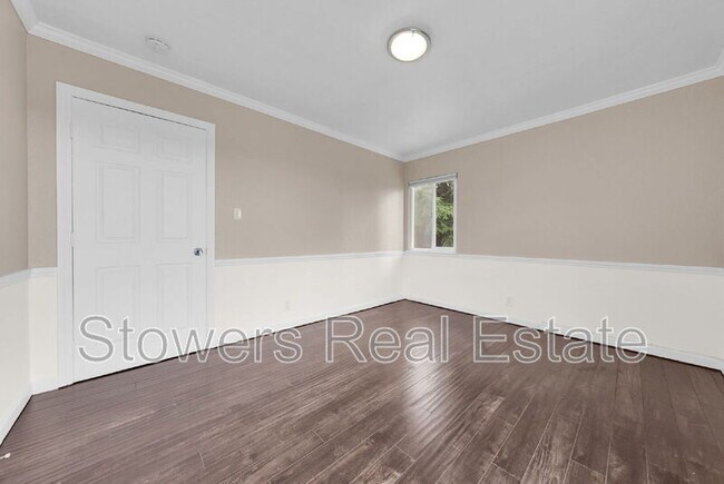 Building Photo - 25551 Maitland Dr