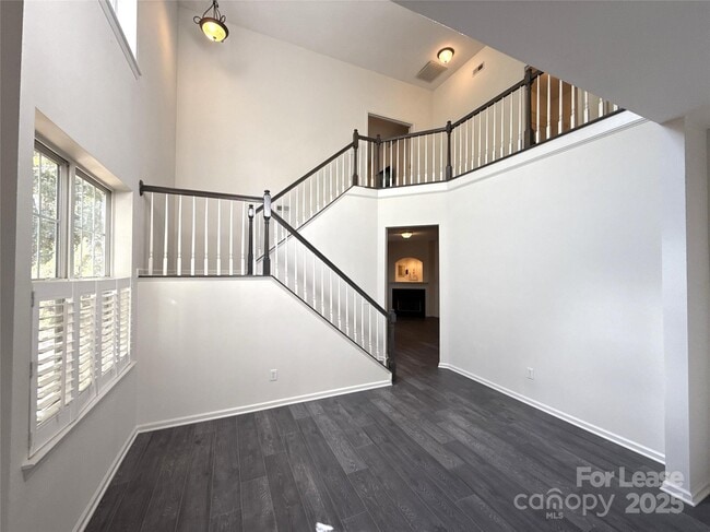 Building Photo - 10777 Essex Hall Dr