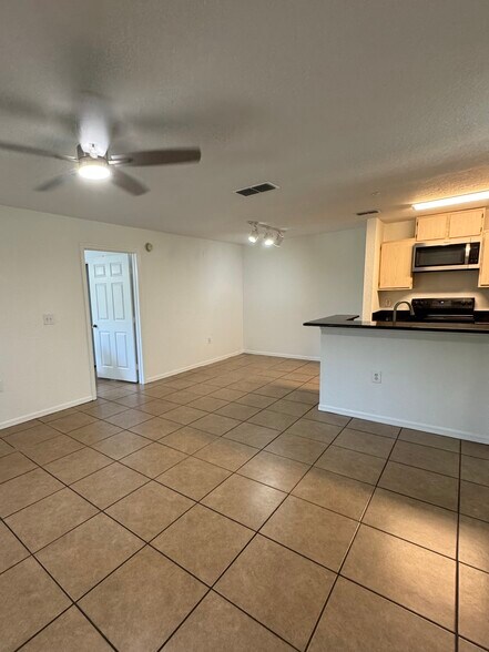 Building Photo - 7417 Vista Way