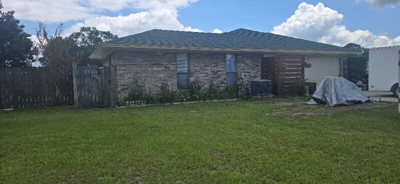 Building Photo - 2425 Longwood St