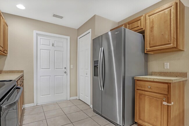Building Photo - 480 L M Davey Ln