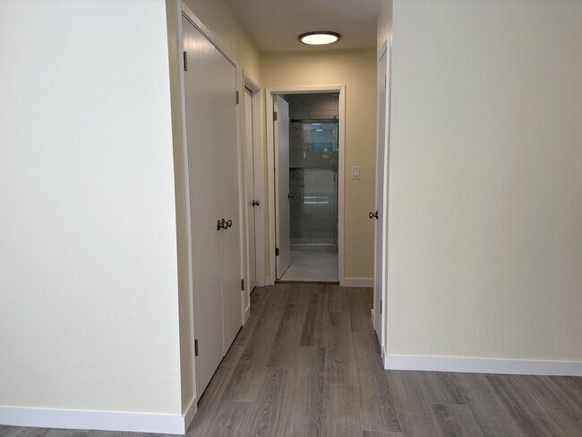 Building Photo - Newly Renovated 2BD/1BA in Palo Alto | Prime Location!