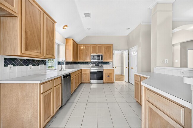 Building Photo - 5814 Eldridge Glen Dr