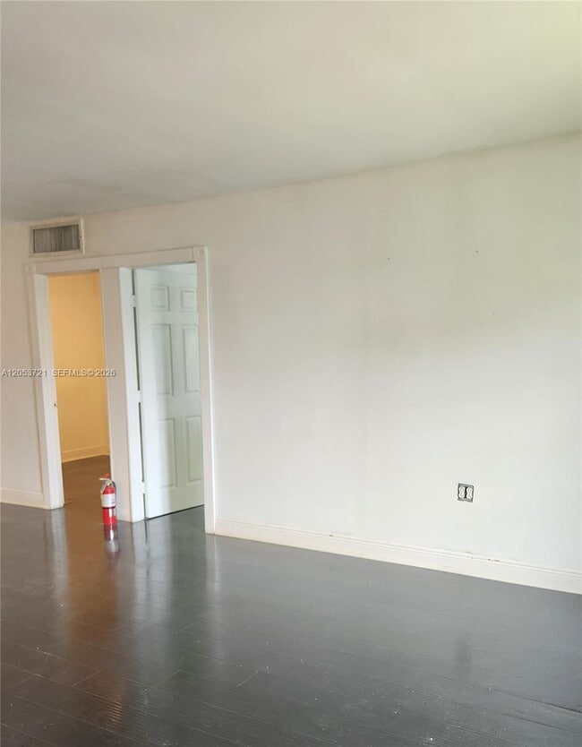 Building Photo - 3811 NW 84th Ave