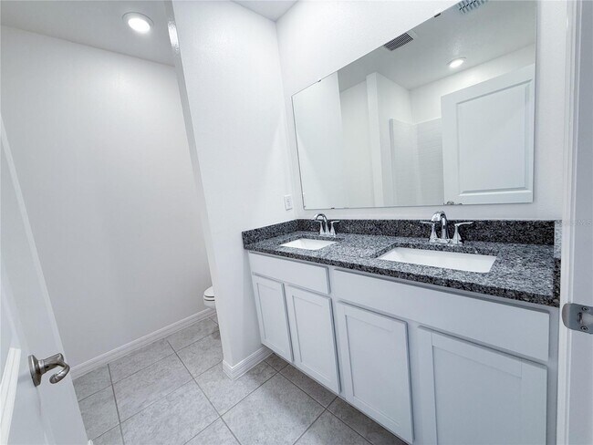 Building Photo - 3927 Sagefield Dr