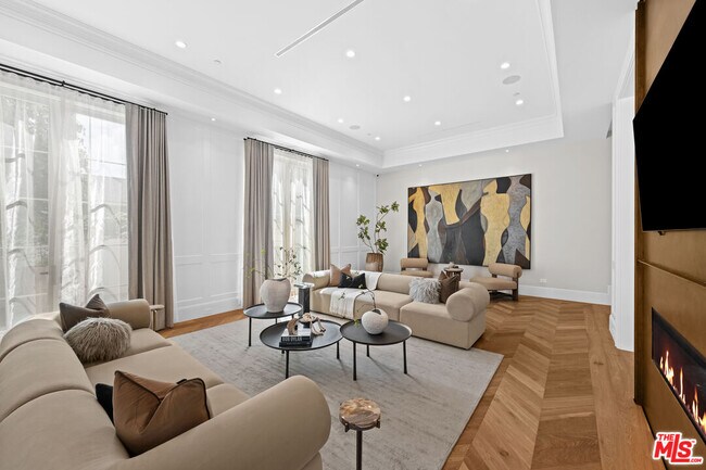 Building Photo - 616 N Alpine Dr