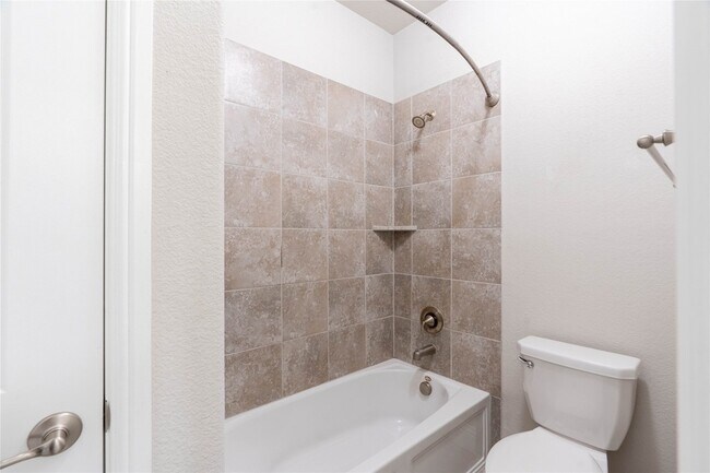 Building Photo - 6350 Culverdale Ln