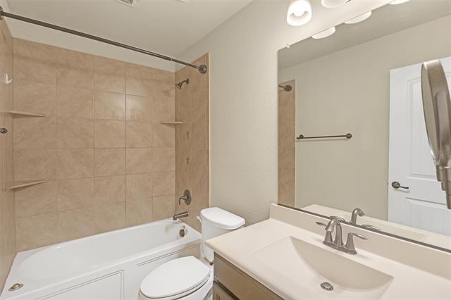 Building Photo - 374 Coral Vine Ln