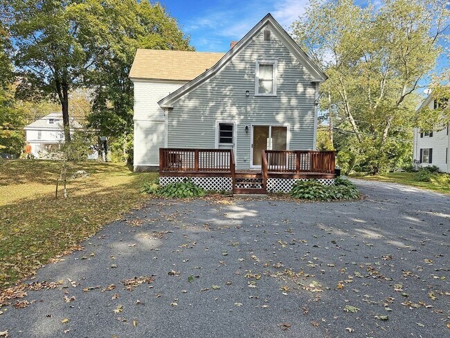 Building Photo - 52 Littleton Rd
