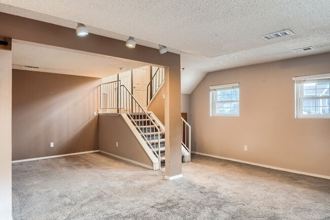 Building Photo - 8488 Prairie Clover Way