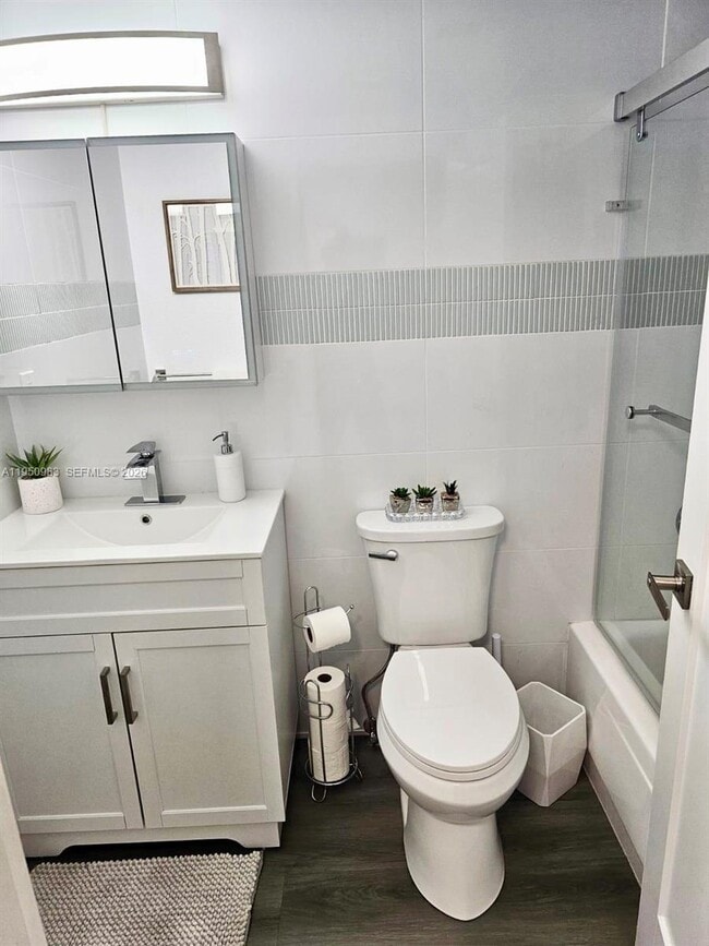 Building Photo - 2501 S Ocean Dr