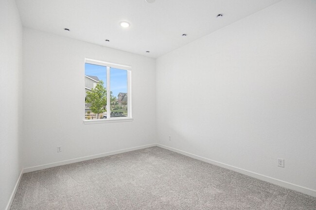 Building Photo - Sterling Ranch Stunner!!