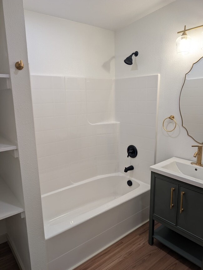 Building Photo - 16766 Blodgett Rd