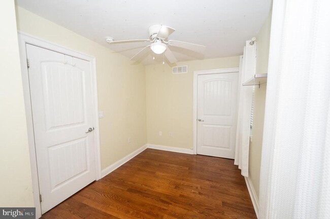 Building Photo - 703 Annin St