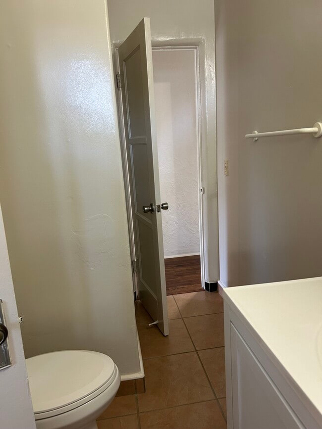 Building Photo - 33141 Case St