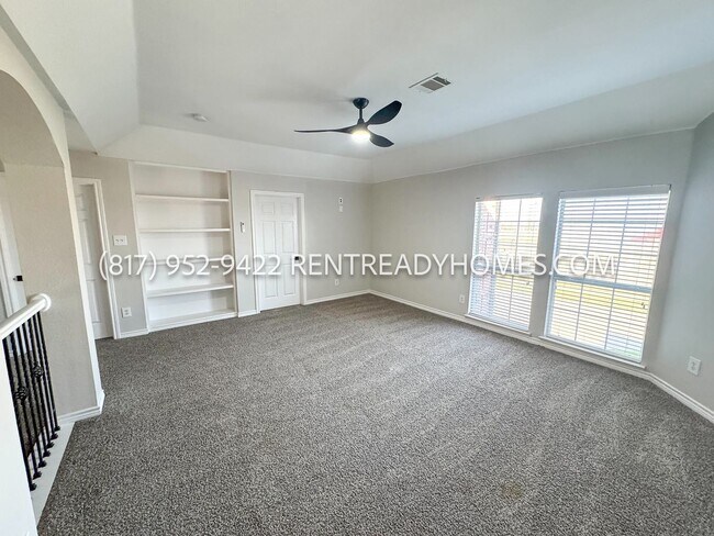 Building Photo - 2221 Overton Dr