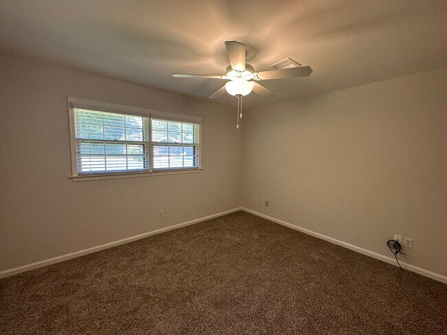 Building Photo - 3906 Dalraida Pl