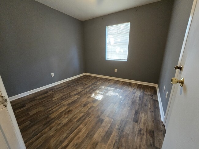 Building Photo - 408 S Orange Edwards Blvd