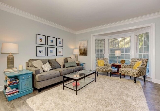 Building Photo - 27 Mt Vernon Cir