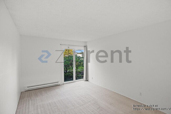 Building Photo - 1041 Shell Blvd