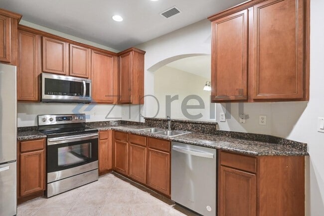 Building Photo - 3158 Antica St