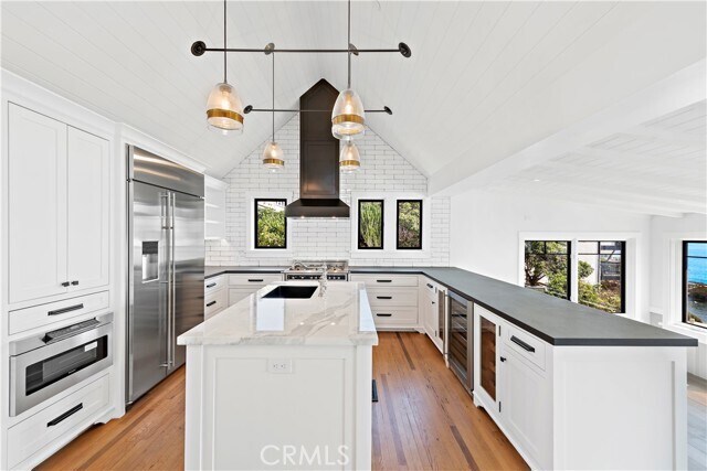 Building Photo - 154 Pearl St