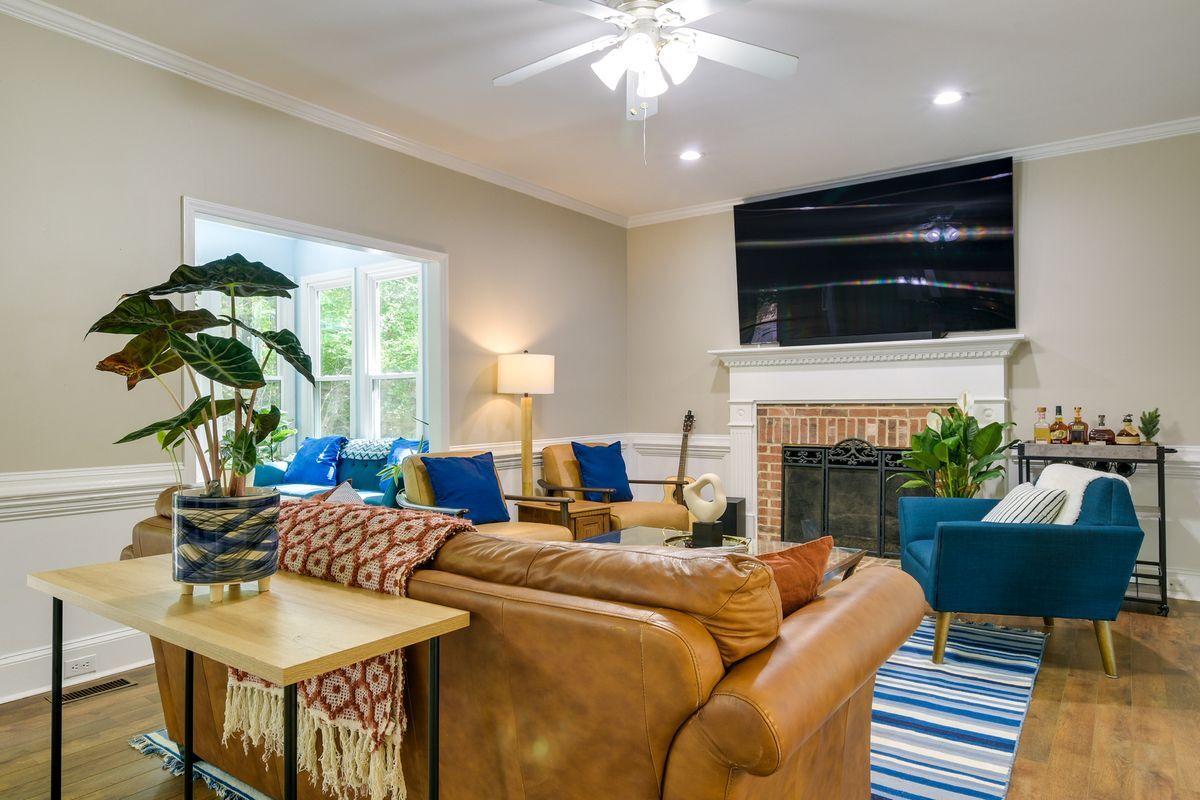 Building Photo - 5518 Tahoe Dr