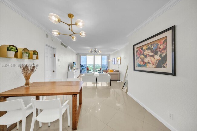 Building Photo - 2501 S Ocean Dr