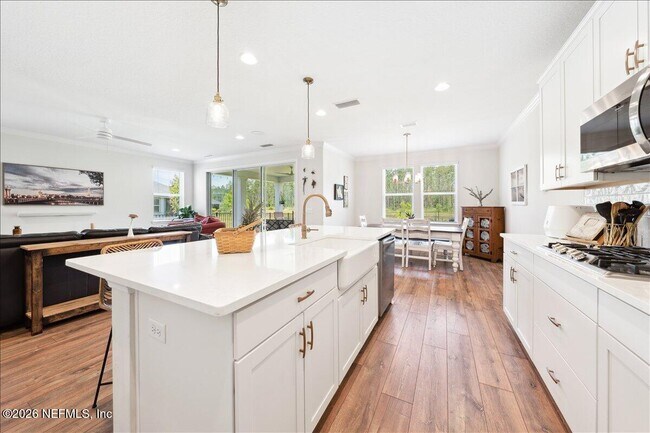 Building Photo - 223 Tanner Trl