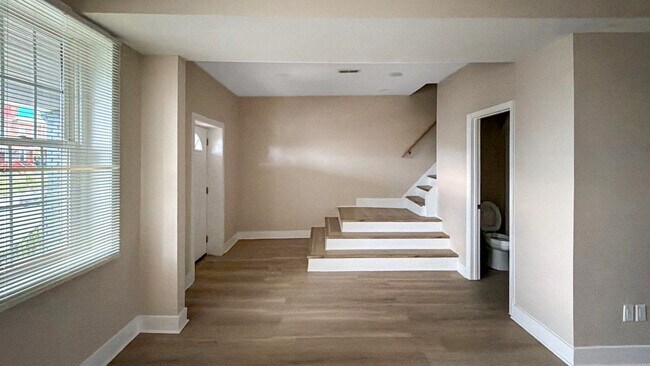 Building Photo - 3411 Reisterstown Rd