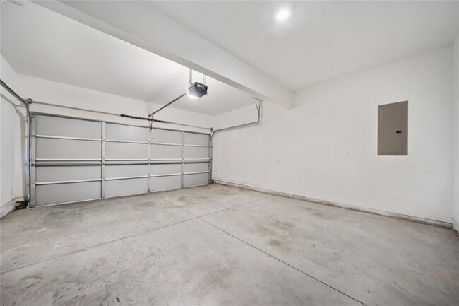 Building Photo - 7822 Canterbury Ct